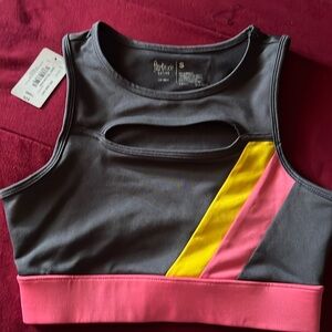Sports bra size S